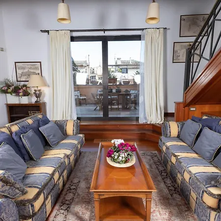 Pantheon Rondanini Luxury Penthouse *