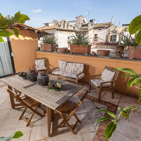 Lejlighed Pantheon Rondanini Luxury Penthouse *