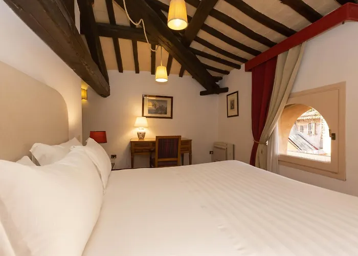 Pantheon Rondanini Luxury Penthouse Roma