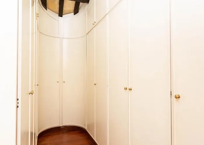 Pantheon Rondanini Luxury Penthouse Daire