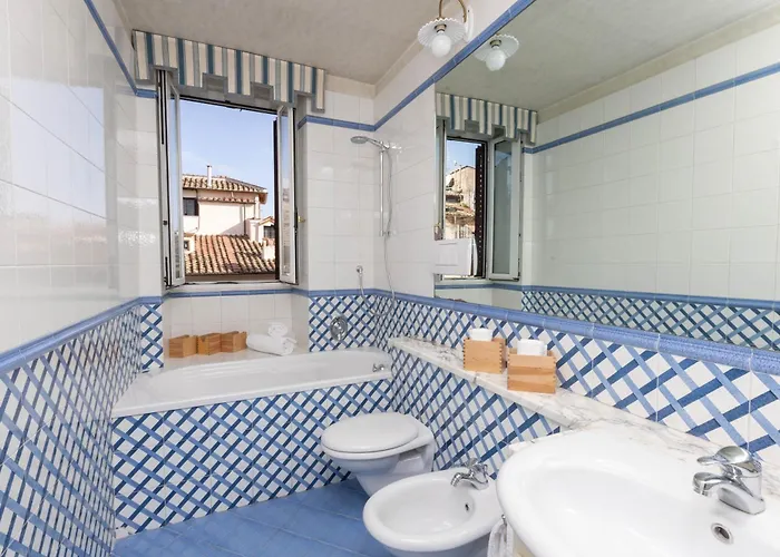 Pantheon Rondanini Luxury Penthouse Daire *