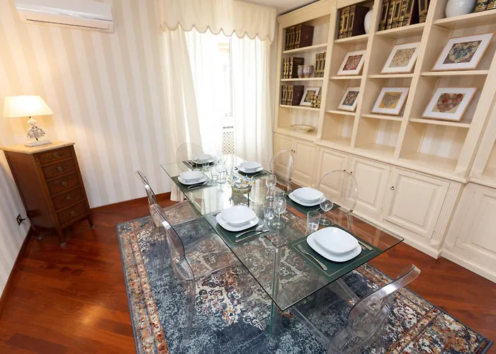 Pantheon Rondanini Luxury Penthouse Daire